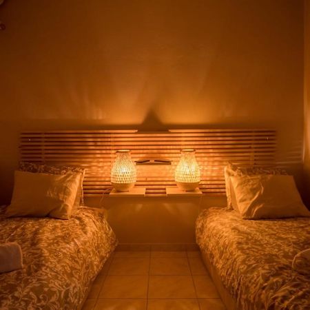 Appartamento It Is A Pleasant, Modern, Functional House! Pireo Esterno foto