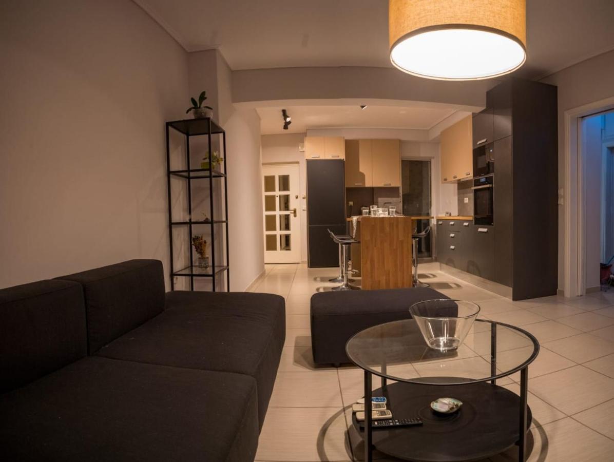 Appartamento It Is A Pleasant, Modern, Functional House! Pireo Esterno foto