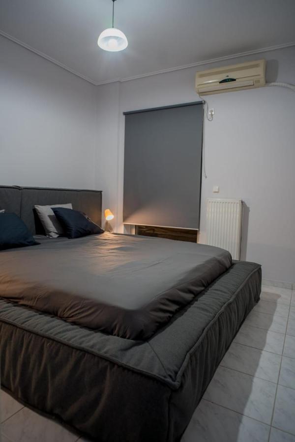 Appartamento It Is A Pleasant, Modern, Functional House! Pireo Esterno foto