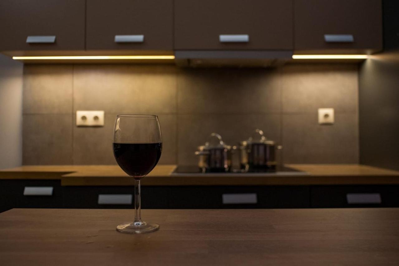 Appartamento It Is A Pleasant, Modern, Functional House! Pireo Esterno foto